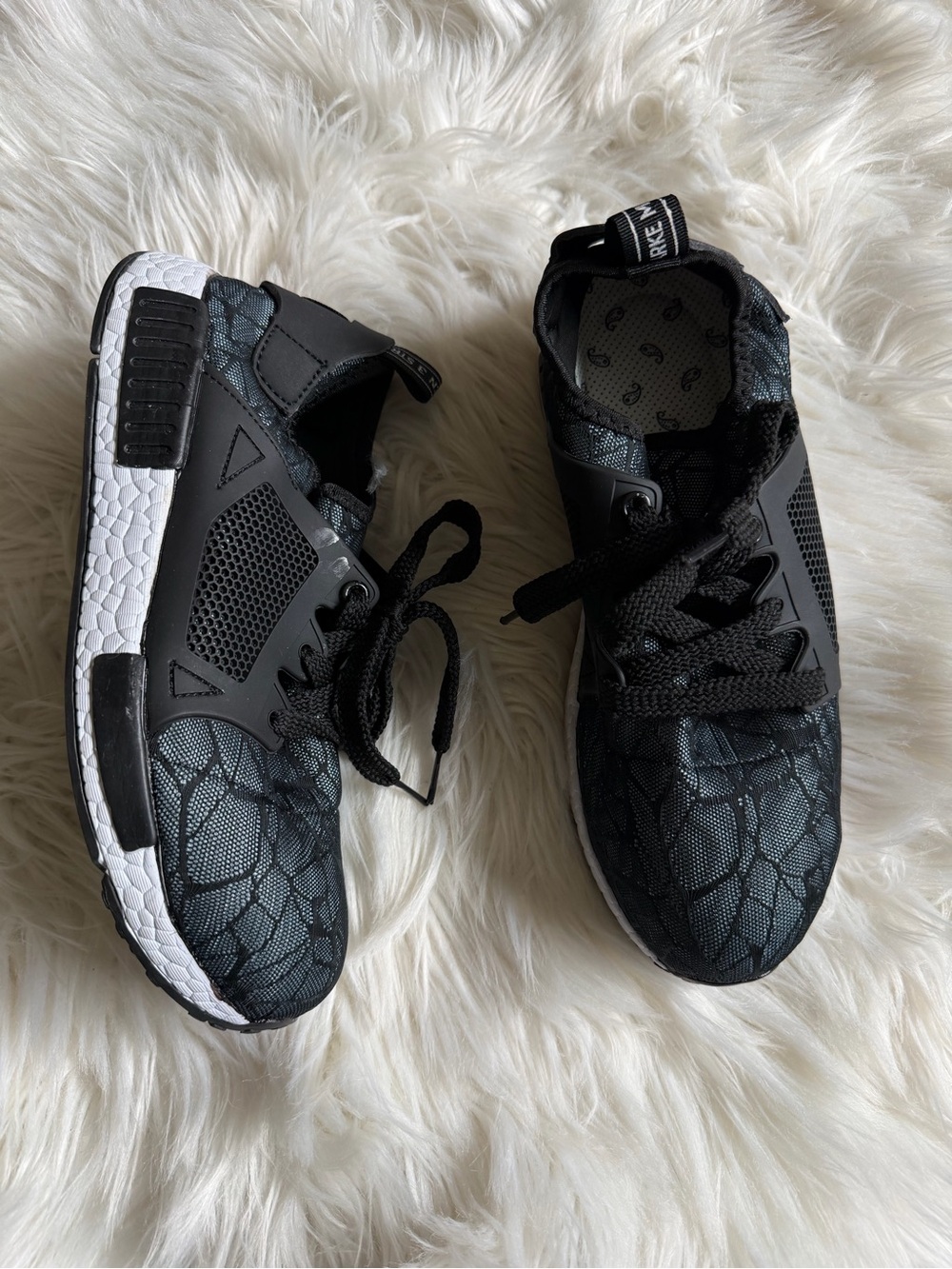 NEW steel toe sneakers